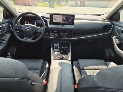Used 2025 Nissan Rogue Platinum AWD/4WD image 21