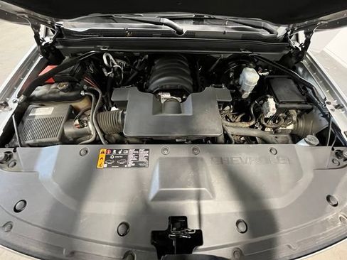Used 2019 Chevrolet Tahoe LT w/ Off-Road Package AWD/4WD image 27