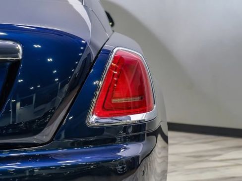Used 2017 Rolls-Royce Wraith RWD image 70