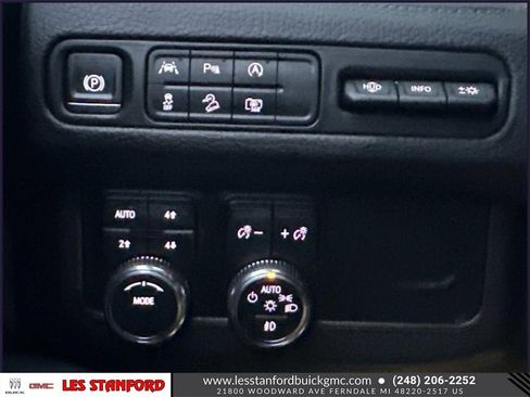 Certified 2024 GMC Yukon XL Denali image 27