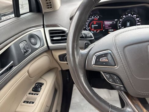 Used 2019 Lincoln MKZ Reserve image 22