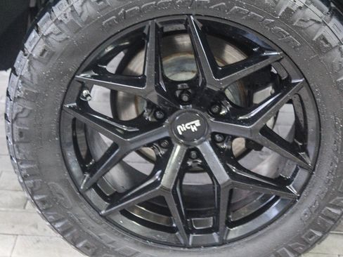 Used 2019 Chevrolet Tahoe Premier image 11