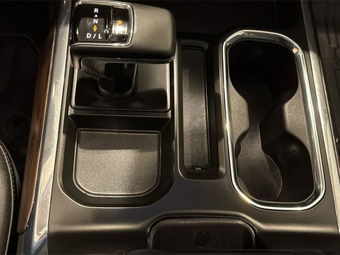 Certified 2025 GMC Sierra 1500 SLT w/ SLT Premium Plus Package image 29