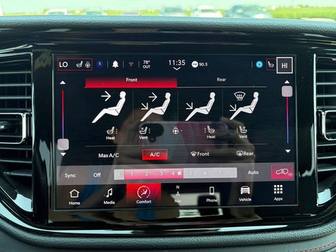 Used 2024 Dodge Durango GT AWD/4WD image 29