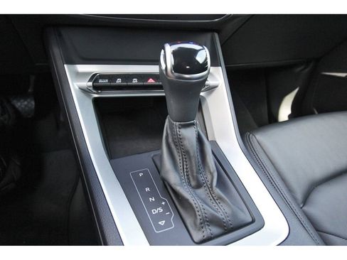 Used 2025 Audi Q3 2.0T Premium AWD/4WD image 28