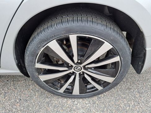 Used 2019 Nissan Altima 2.5 SR w/ SR Premium Package image 34