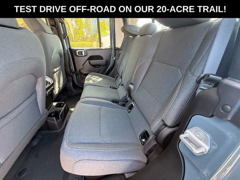 New 2026 Jeep Gladiator Sport image 23