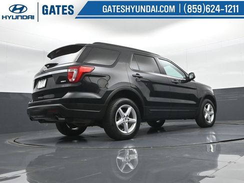 Used 2018 Ford Explorer 4WD w/ Class II Trailer Tow Package image 33