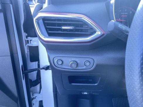 Used 2021 Chevrolet TrailBlazer RS w/ Convenience Package FWD image 18