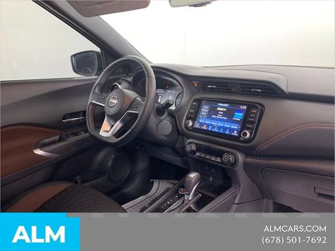 Used 2022 Nissan Kicks SR w/ Interior Electronics Package FWD image 34