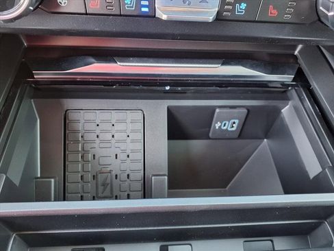 New 2026 Ford F250 Platinum image 14