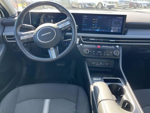 Used 2025 Hyundai Sonata SEL FWD image 10