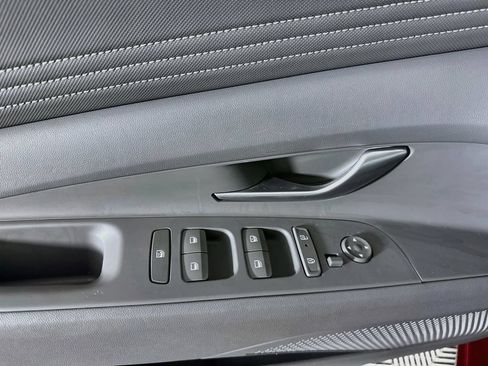 Certified 2025 Hyundai Elantra SEL FWD image 24
