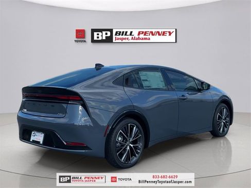 New 2026 Toyota Prius XLE image 5