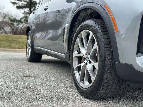 Certified 2024 BMW X5 xDrive40i w/ Premium Package image 9