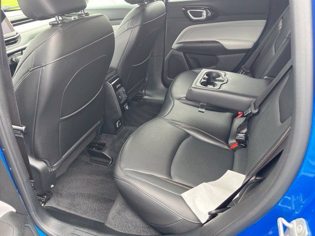 Used 2023 Jeep Compass Limited AWD/4WD image 6