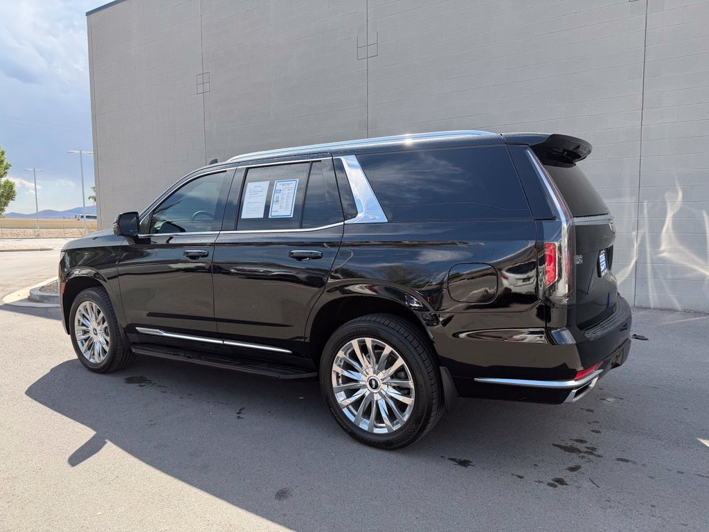 Used 2023 Cadillac Escalade Premium Luxury AWD/4WD image 3