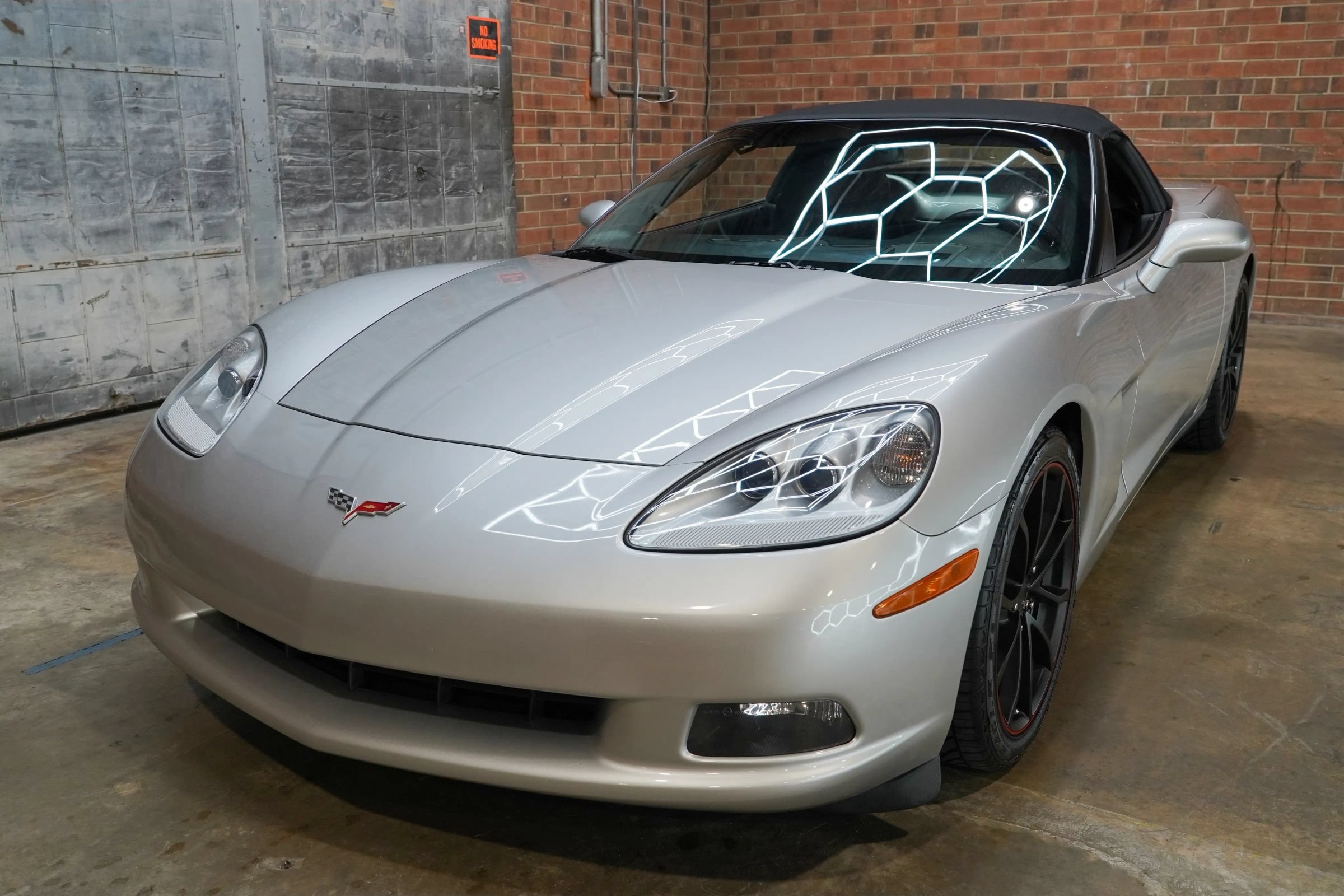 Used 2006 Chevrolet Corvette Coupe w/ Preferred Equipment Group RWD image 5