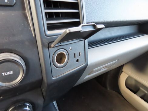 Used 2015 Ford F150 XL w/ Equipment Group 101A Mid image 26