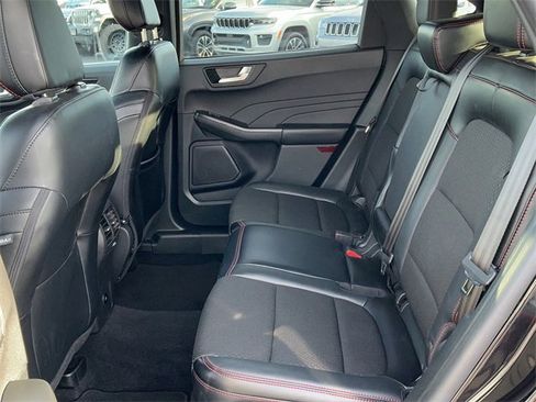 Used 2025 Ford Escape ST-Line Select image 15