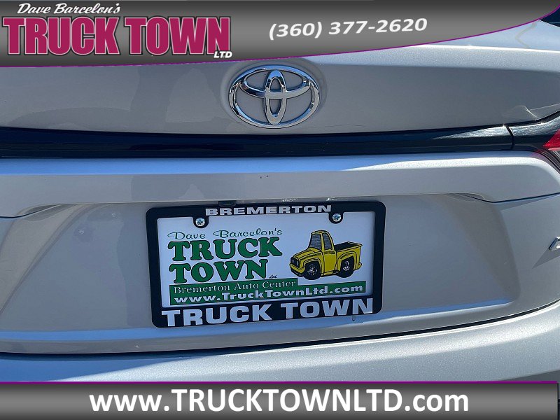Used 2023 Toyota Corolla LE FWD image 40