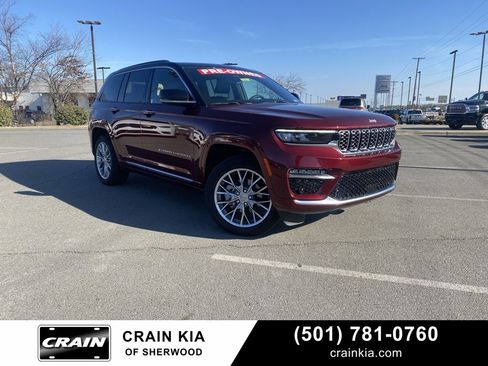 Used 2025 Jeep Grand Cherokee Summit image 1