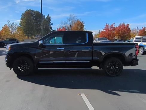 Used 2023 Chevrolet Silverado 1500 High Country w/ High Country Premium Package image 5