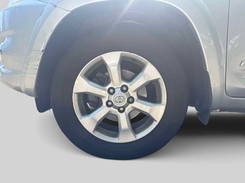 Used 2009 Toyota RAV4 Limited AWD/4WD image 8