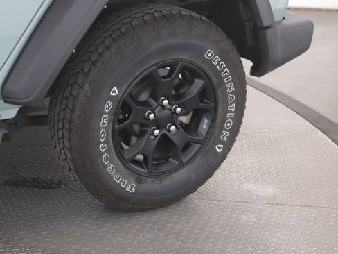 Used 2023 Jeep Wrangler Unlimited Sport AWD/4WD image 14