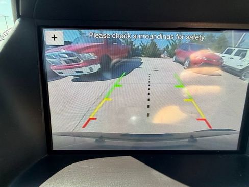 Used 2019 Ford Escape SE FWD image 19
