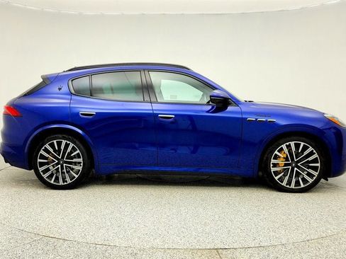 Used 2023 Maserati Grecale Modena AWD/4WD image 4