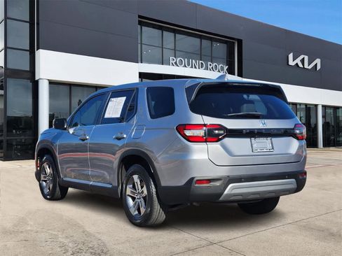 Used 2023 Honda Pilot EX-L image 6