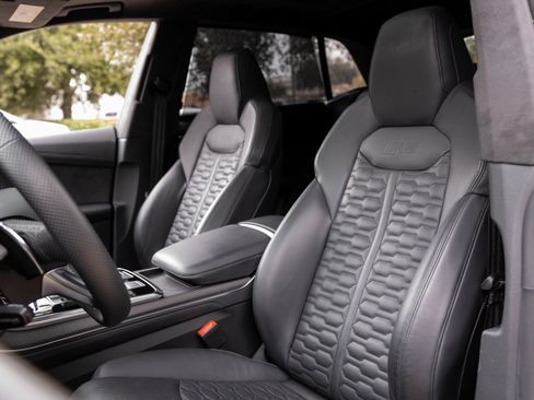 Used 2025 Audi RS Q8 performance image 5