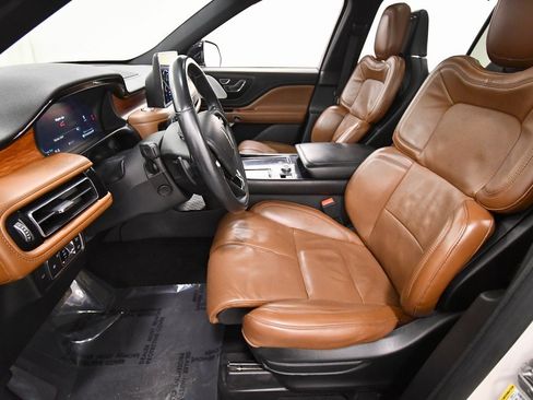 Used 2020 Lincoln Aviator Reserve w/ Equipment Group 202A image 14