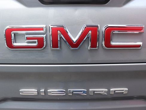 Used 2025 GMC Sierra 1500 SLT AWD/4WD image 58