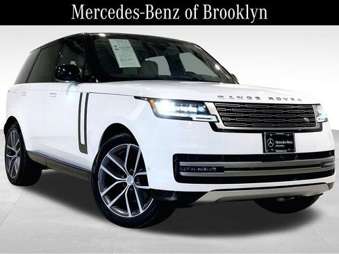 Used 2025 Land Rover Range Rover SE AWD/4WD image 1