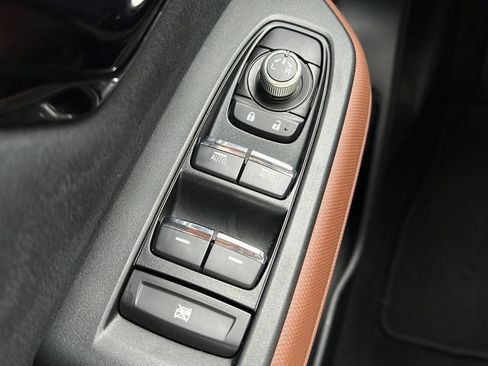 Used 2025 Subaru Forester Touring AWD/4WD image 24