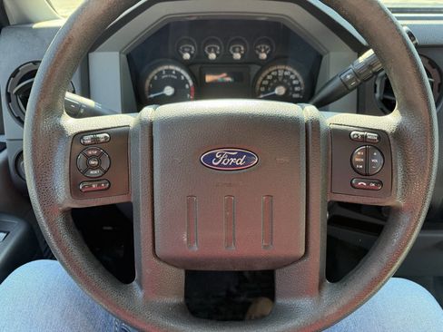 Used 2015 Ford F250 XL w/ Power Equipment Group image 12