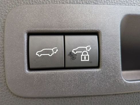 New 2025 Lexus LX 600 4WD w/ Premium Package image 39