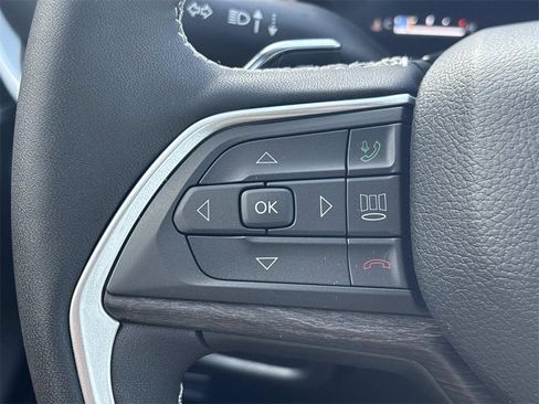 New 2025 Jeep Grand Cherokee Limited w/ Black Appearance Package image 27