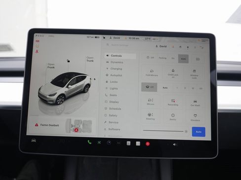 Used 2022 Tesla Model Y Long Range image 50