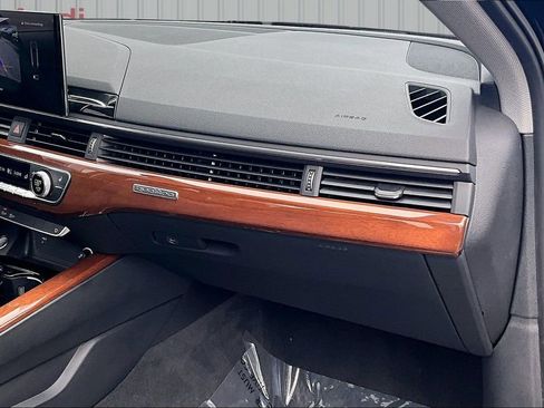 Used 2023 Audi A4 2.0T Premium image 26