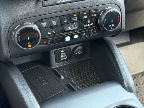 Used 2023 Ford Bronco Sport Outer Banks w/ Tech Package AWD/4WD image 19