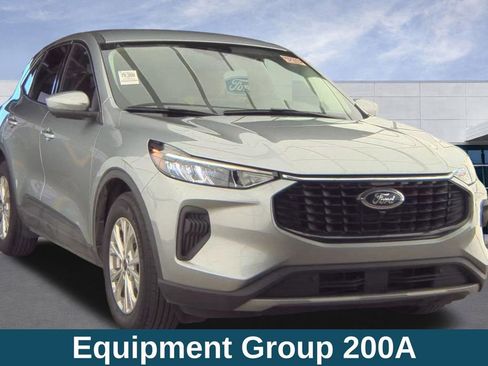 Used 2023 Ford Escape Active w/ Tech Pack #2 FWD image 8