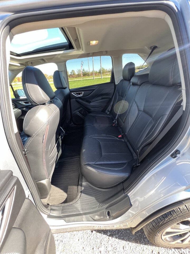Used 2019 Subaru Forester Limited AWD/4WD image 14