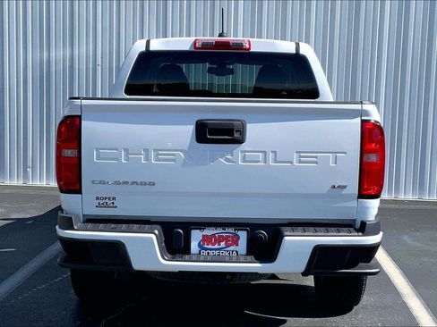 Used 2021 Chevrolet Colorado LT AWD/4WD image 4