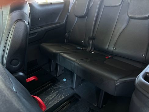 New 2026 Kia Carnival SX Prestige image 16