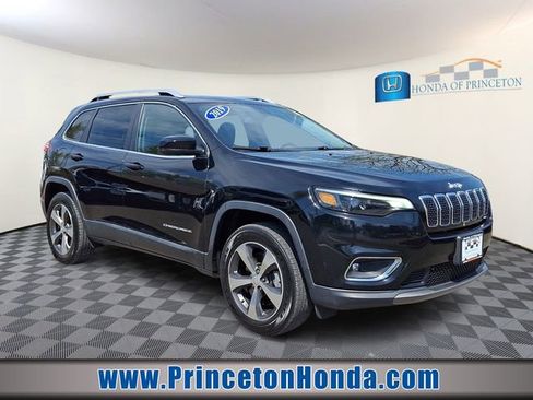 Used 2019 Jeep Cherokee Limited AWD/4WD image 1