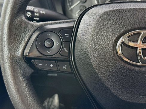 Used 2020 Toyota Corolla LE FWD image 16