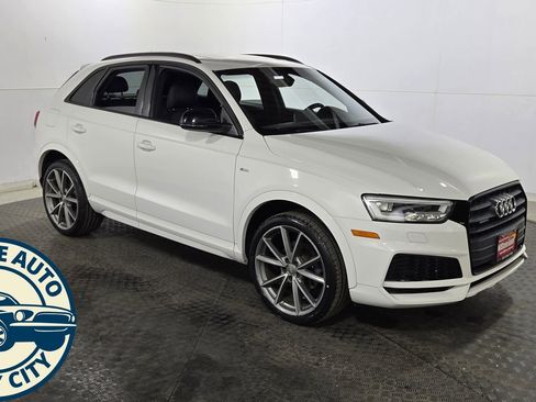 Used 2018 Audi Q3 2.0T Premium Plus w/ S Line Competition Package AWD/4WD image 9